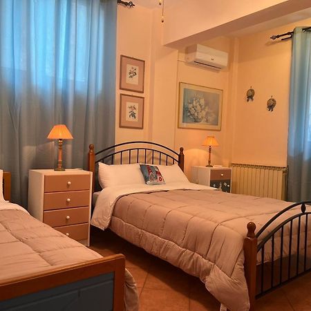 Yellow House Oropos Nea Palatia 外观 照片