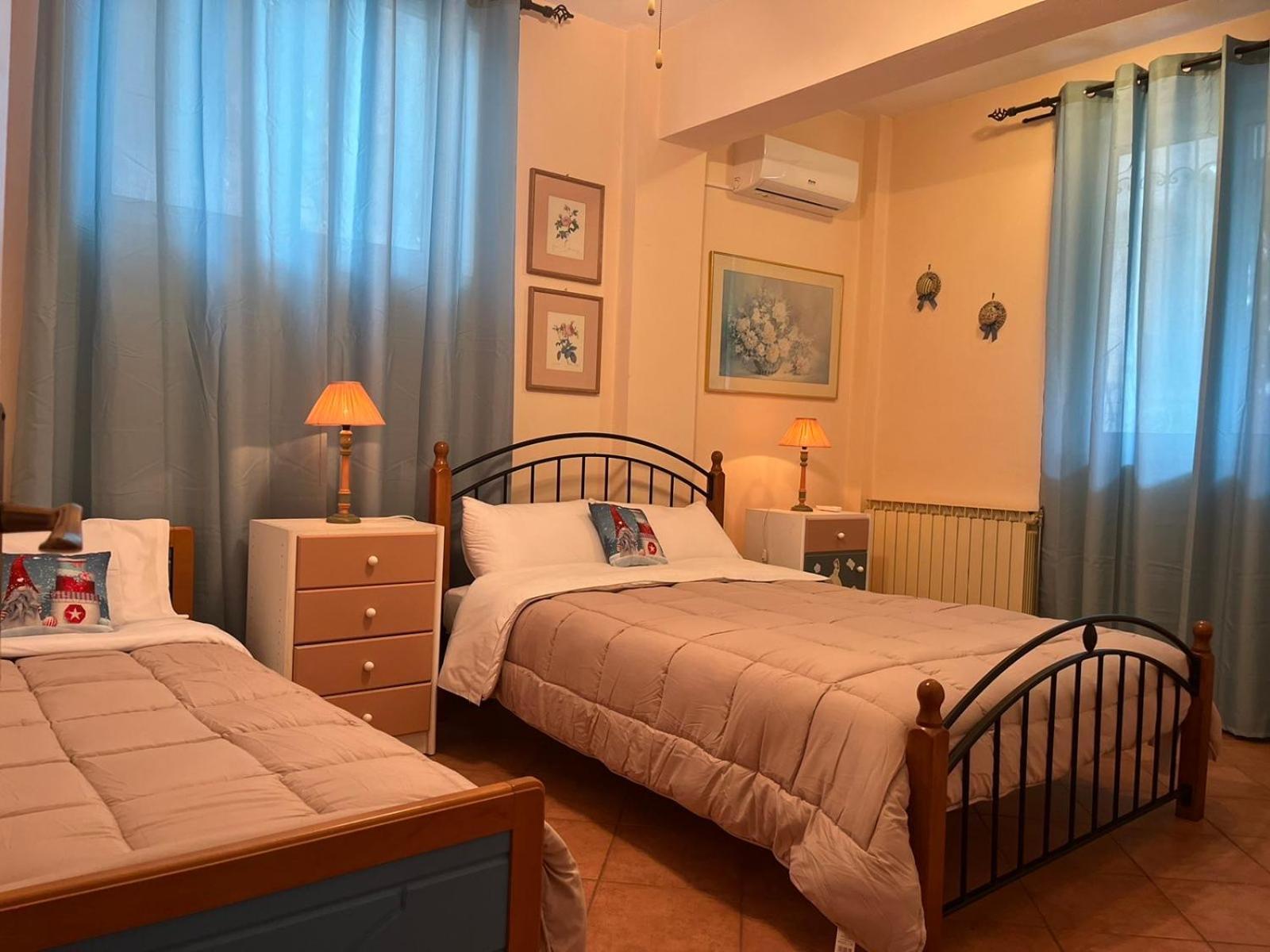 Yellow House Oropos Nea Palatia 外观 照片