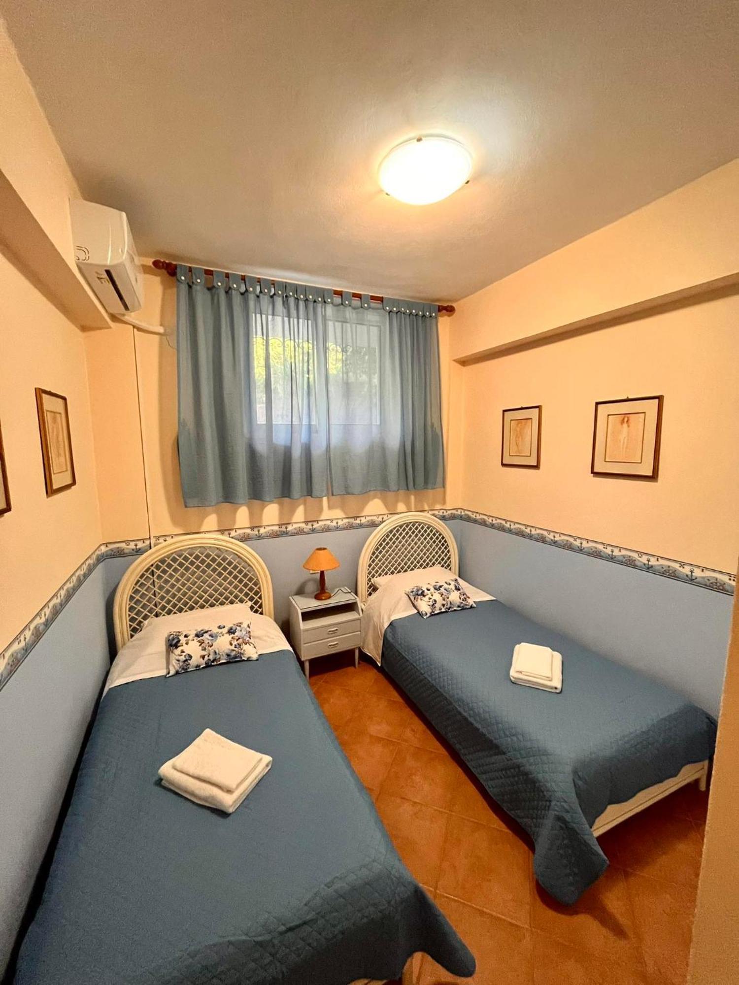 Yellow House Oropos Nea Palatia 外观 照片